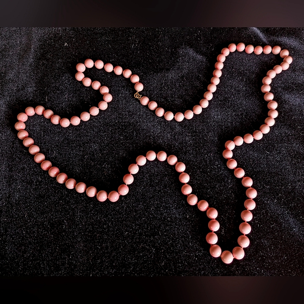Vintage Pink Beaded Necklace
